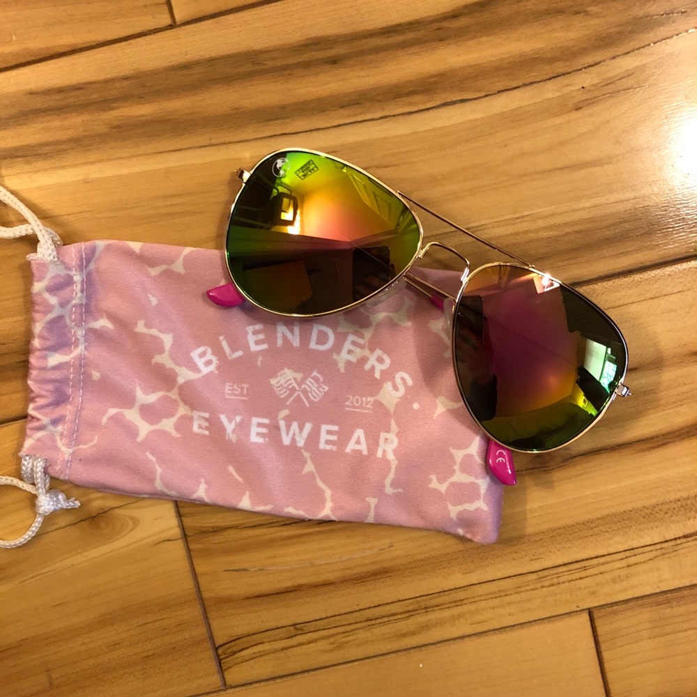 Blenders Aviator glasses